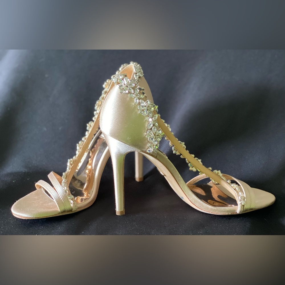 GORGEOUS Womens EUC Badgley Mischka Voletta Crystal Embellished Stiletto Sandals - Picture 12 of 16